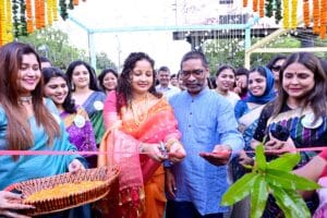 हेमंत सोरेन और कल्पना सोरेन ने किया जेसोवा मेला-2025 का शुभारम्भ 1 जेसोवा मेला-2025