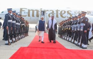 UAE के राष्ट्रपति शेख मोहम्मद बिन जायद दो घंटे के दौरे पर दिल्ली पहुंचे, पीएम मोदी ने किया स्वागत 1 modi dubai sheikh