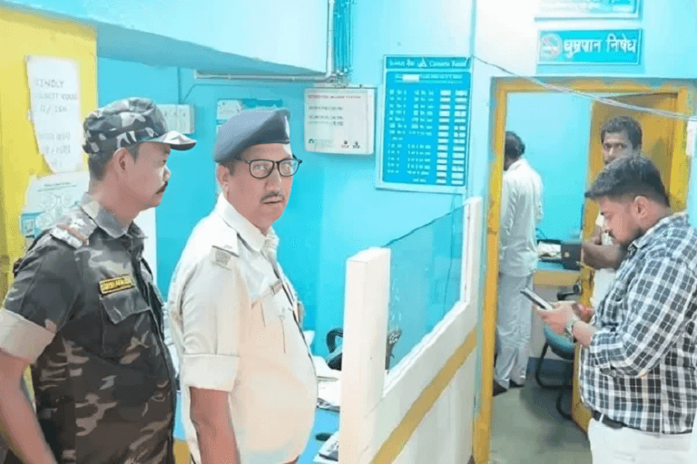 जमशेदपुर के बहरागोड़ा स्थित केनरा बैंक में लूट, हथियार के दम पर 15 लाख रुपये ले उड़े बदमाश