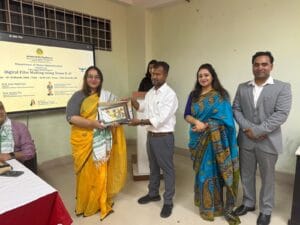 डिजिटल फिल्म निर्माण कार्यशाला का आगाज़, छात्रों को मिल रही नई तकनीकों की समझ 2 WhatsApp Image 2026 03 17 at 4.44.29 PM