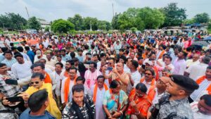 जामताड़ा में बाबूलाल मरांडी के नेतृत्व में भाजपा का विराट आक्रोश प्रदर्शन, डीसी एवं एसपी कार्यालय का घेराव 2 WhatsApp Image 2026 07 31 at 15.34.37