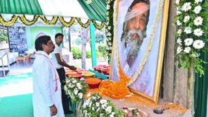 मुख्यमंत्री हेमंत सोरेन ने दिवंगत दिशोम गुरु शिबू सोरेन की प्रथम पुण्यतिथि पर अर्पित की भावभीनी श्रद्धांजलि 3 WhatsApp Image 2026 08 04 at 15.34.23 2