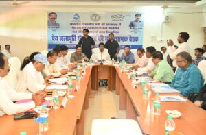 लापरवाही बरतने वाले संवेदकों पर कार्रवाई, समयबद्ध एवं गुणवत्तापूर्ण तरीके से योजनाएं पूर्ण करने का निर्देश 2 WhatsApp Image 2026 10 05 at 18.27.42